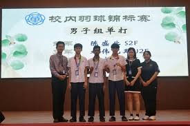 扑克不是证明自己（打扑克并非自我证明）