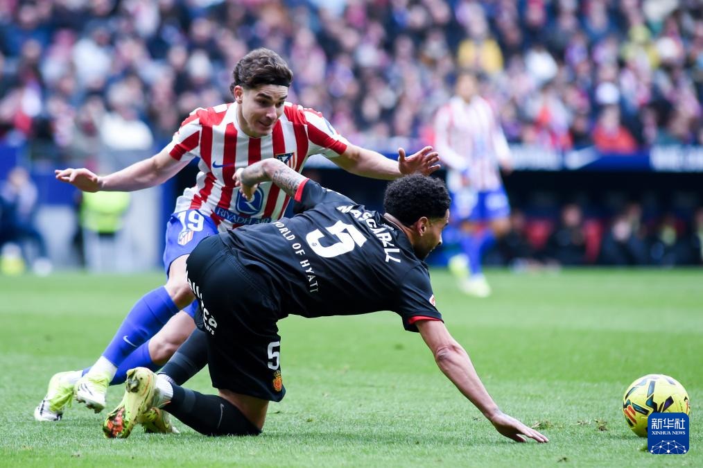 詹姆斯抓紧！骑士122-131森林狼，米切尔30+7+8空砍